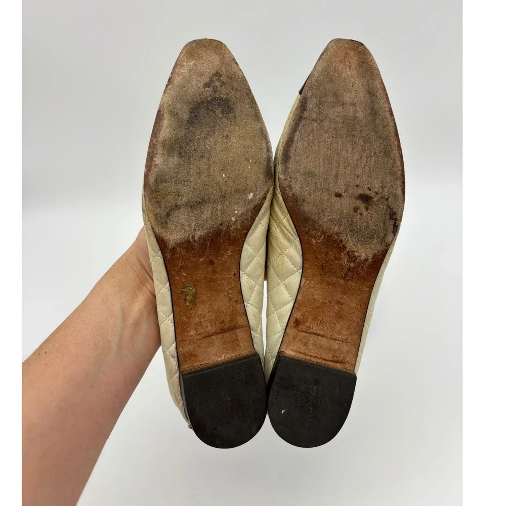 MANOLO BLAHNIK Leather Ballet Flat Quilted Cream Shoe Cap Toe Pointed Toe Patent